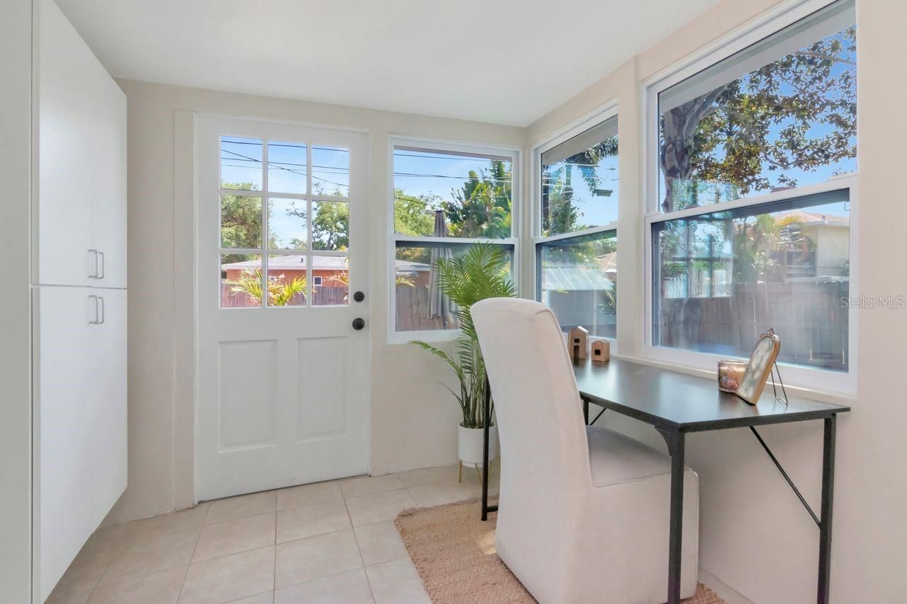 5132 Oxford Avenue N, Saint Petersburg, FL 33710 Photo