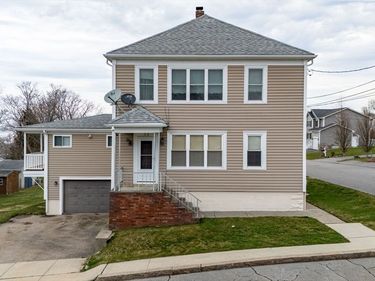 34 Last St, Fall River, MA 02724
