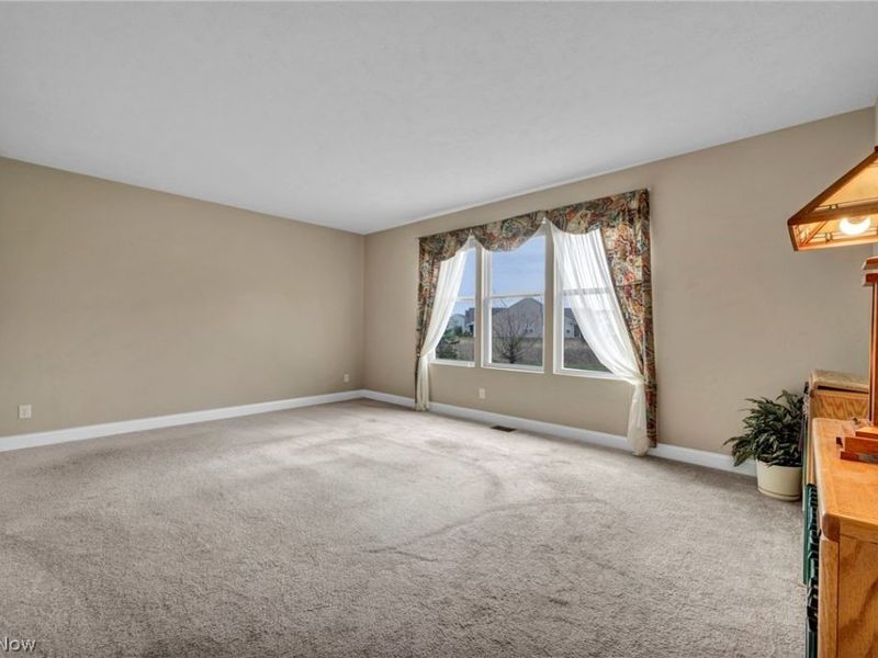 38475 Kingsbury Drive, North Ridgeville, OH 44039 Photo 14