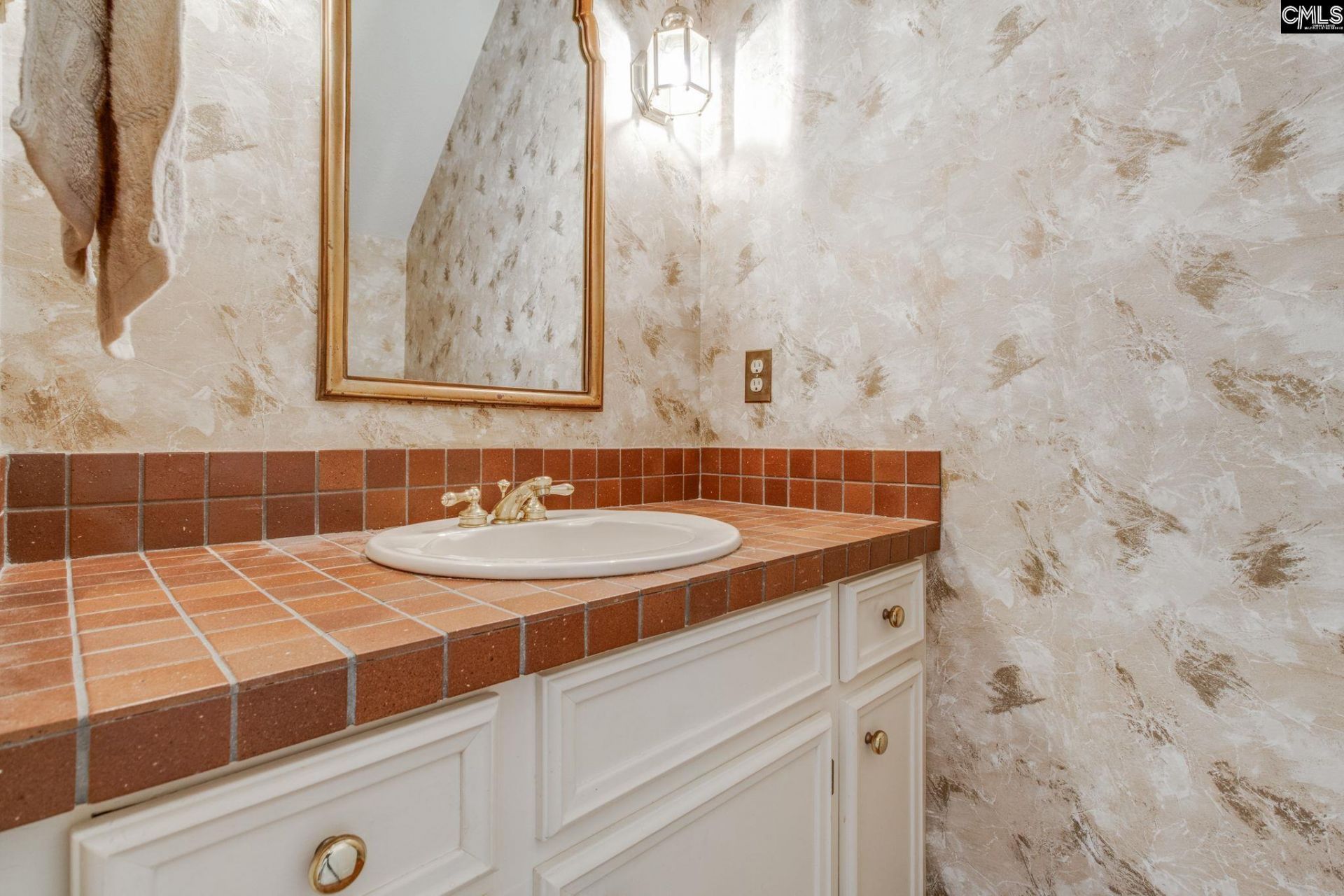 74 Mallet Hill Court  Photo 28