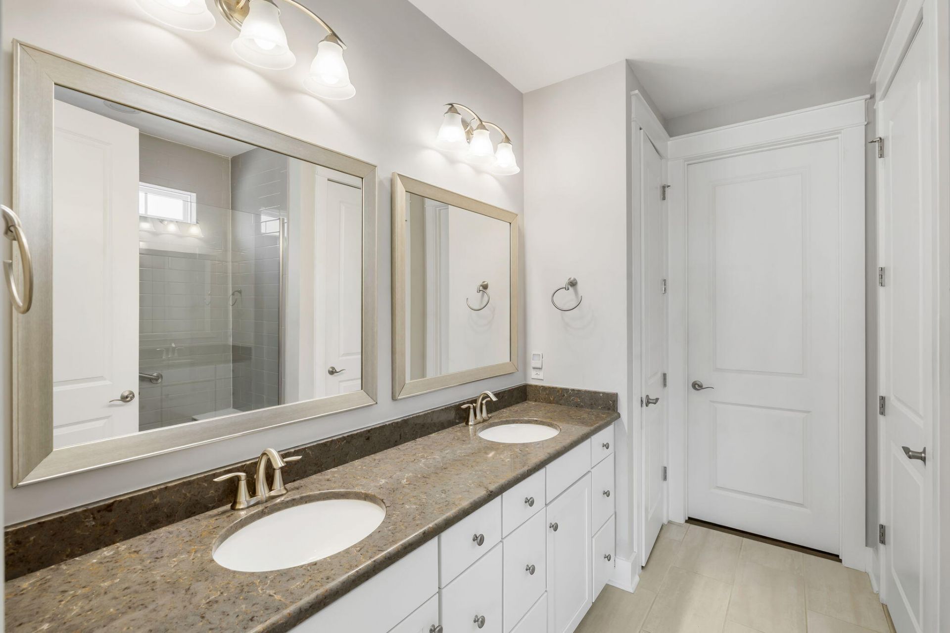 548 Four Seasons Boulevard Photo 12