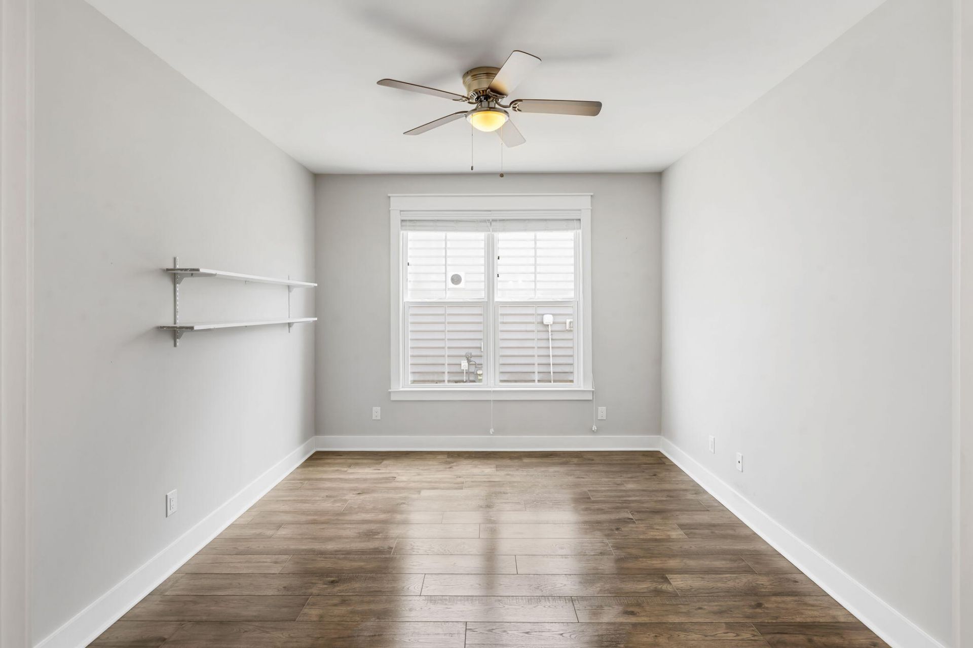 548 Four Seasons Boulevard Photo 13