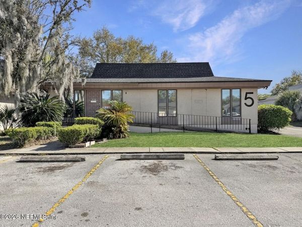 4131 UNIVERSITY Boulevard S, Unit 5, Jacksonville, FL 32216