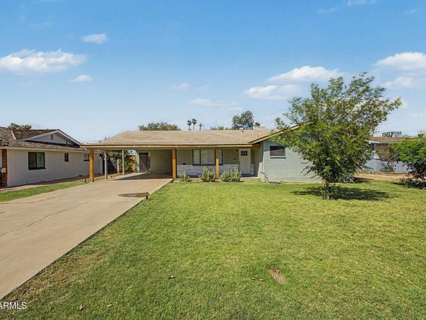 5828 W MORTEN Avenue, Glendale, AZ 85301