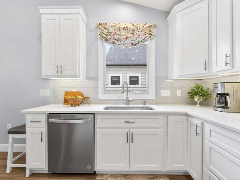 9758 Heron Way , Belle Center, OH 43310 Photo 9