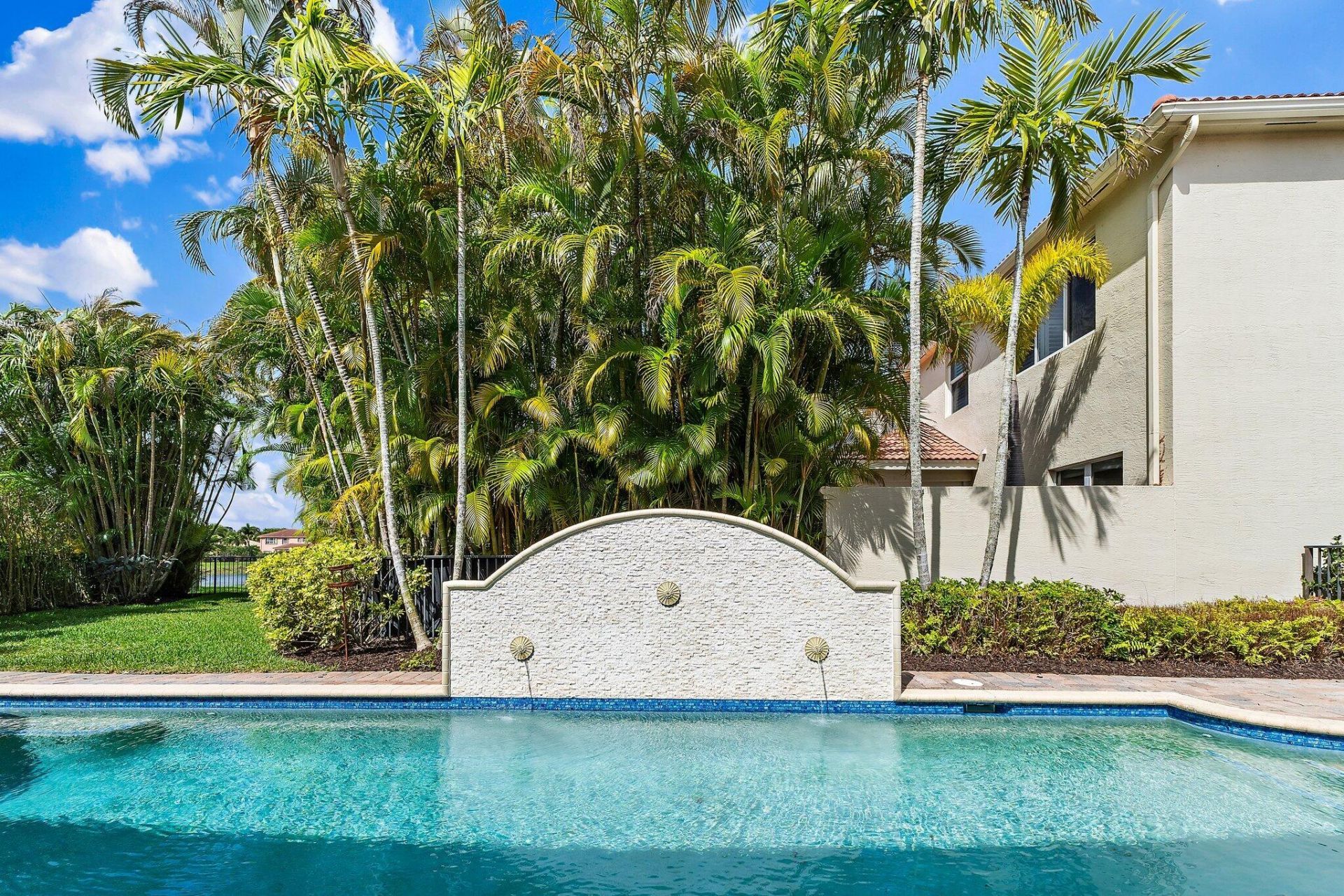 103 La Vida Court, Palm Beach Gardens, FL 33418 Photo