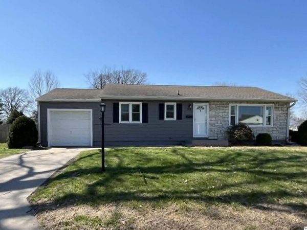 723 E Brennan Drive, Quincy, IL 62301