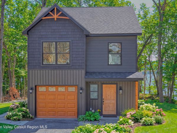 11 Mueller Road, Saugerties, NY 12477