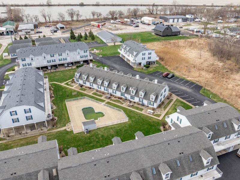 59 N Schooner Point Drive, Unit 59, Port Clinton, OH 43452 Photo 7