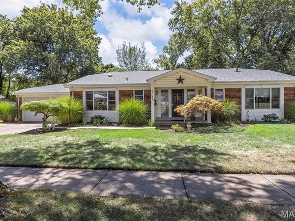 13172 Greenbough Drive , St Louis, MO 63146