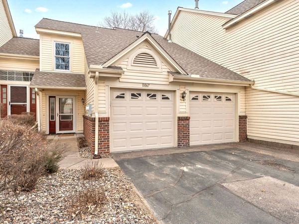 11067 Oregon Curve, Bloomington, MN 55438