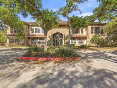 5900 Southwest PKWY , Unit 401, Austin, TX 78735