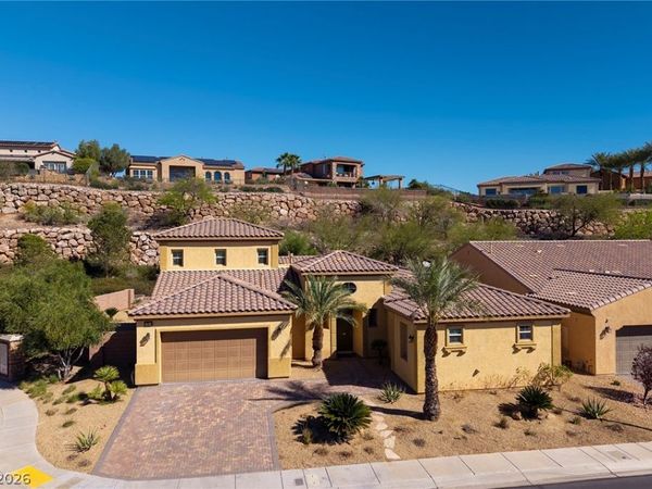 72 Rezzonico Drive , Henderson, NV 89011