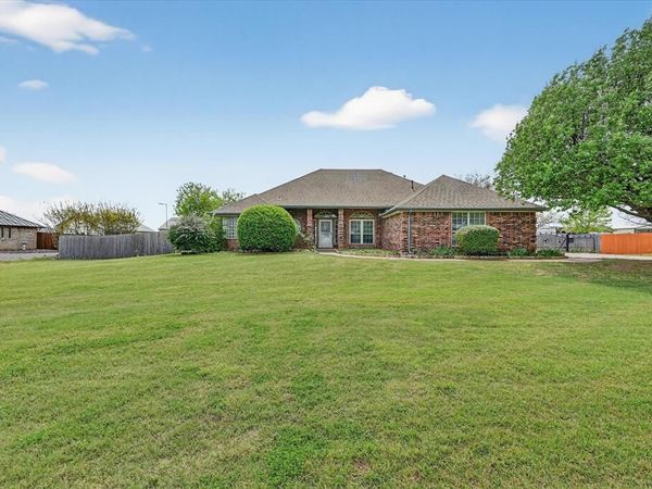 2409 Longhorn Trail, Crowley, TX 76036