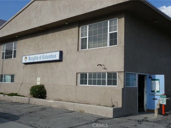 2657 Honolulu, Montrose, CA 91020