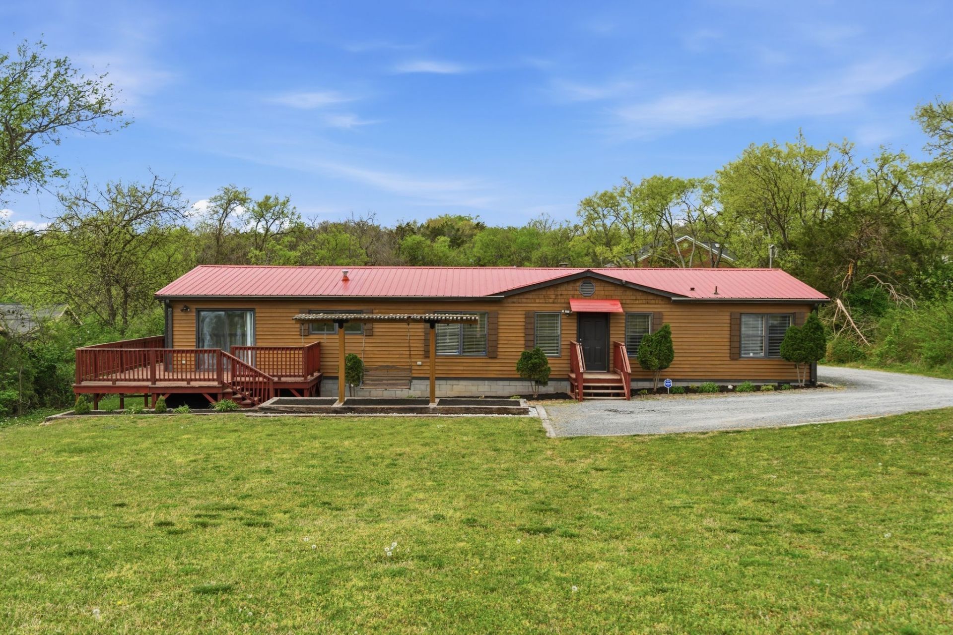 310 Larkin Springs Rd, Madison, TN 37115 Main Photo