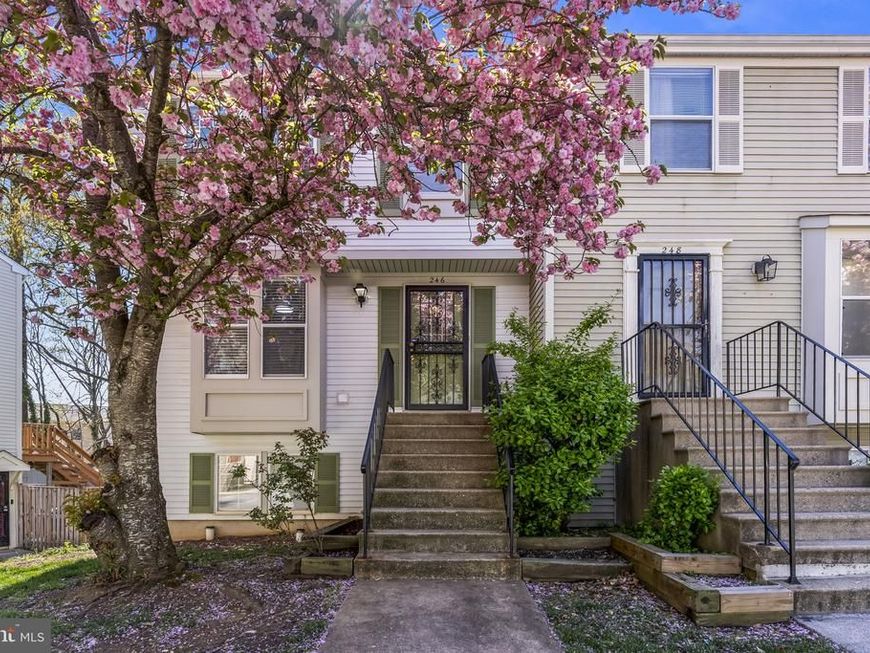 246 Red Jade Drive, Unit 13-5, Upper Marlboro, MD 20774 Main Photo