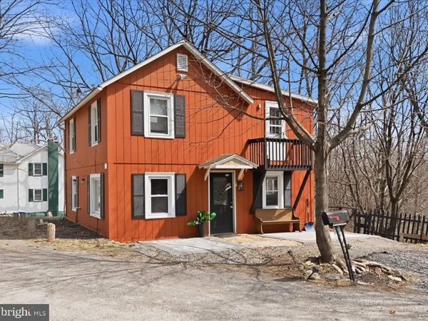 22 QUAY AVENUE, MOUNT POCONO, PA 18344