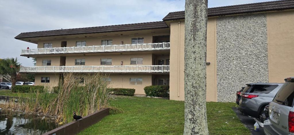 5861 NW 16th Place, Unit 201, Sunrise, FL 33313 Photo