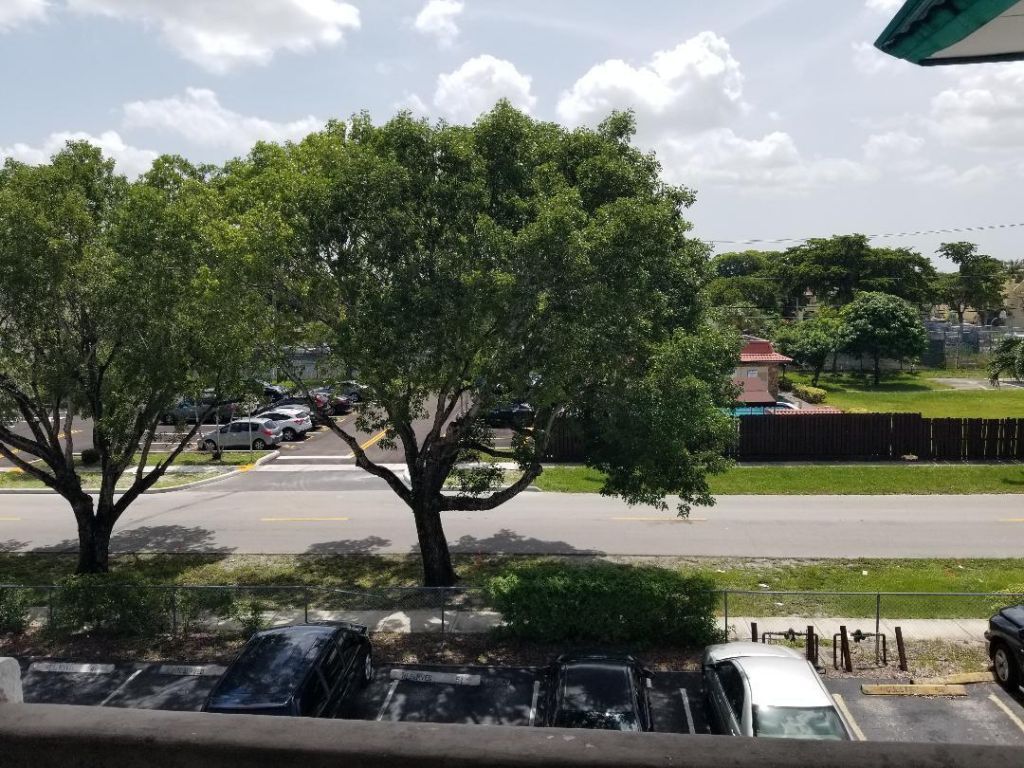 5861 NW 16th Place, Unit 201, Sunrise, FL 33313 Photo