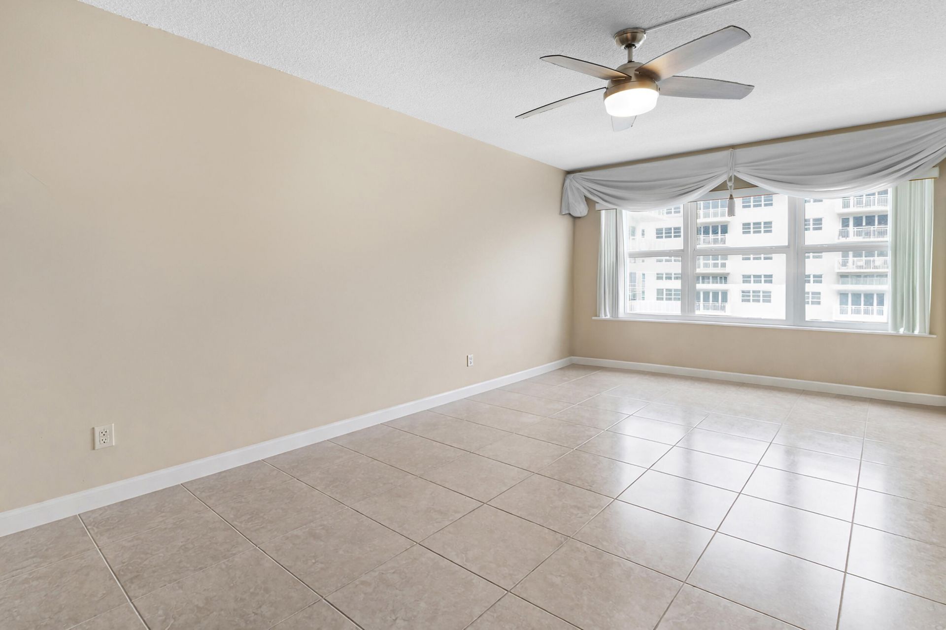 111 N Pompano Beach Boulevard, Unit 1507, Pompano Beach, FL 33062 Photo
