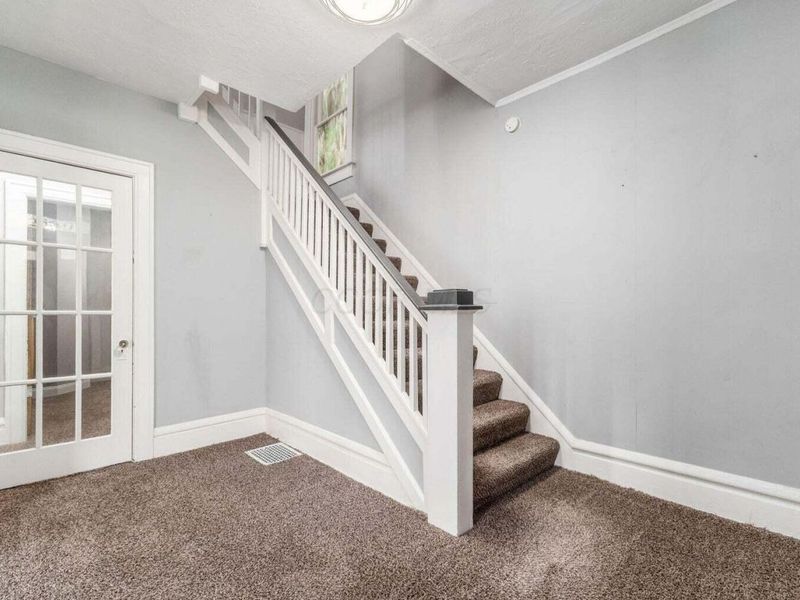 2339 Summit Street, Columbus, OH 43202 Photo 11