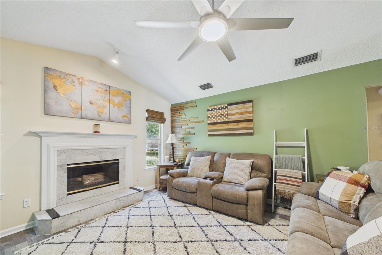 2487 Winged Elm Drive E, Jacksonville, FL 32246 Photo