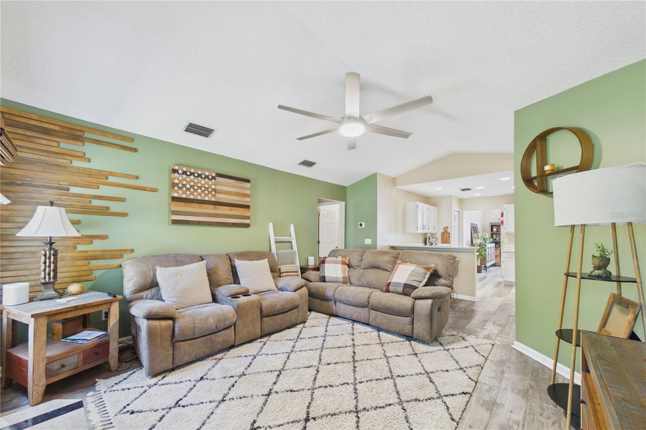 2487 Winged Elm Drive E, Jacksonville, FL 32246 Photo