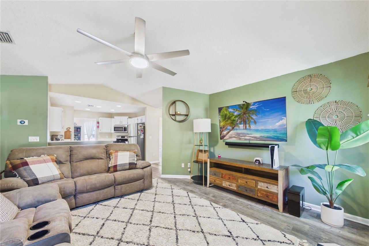 2487 Winged Elm Drive E, Jacksonville, FL 32246 Photo