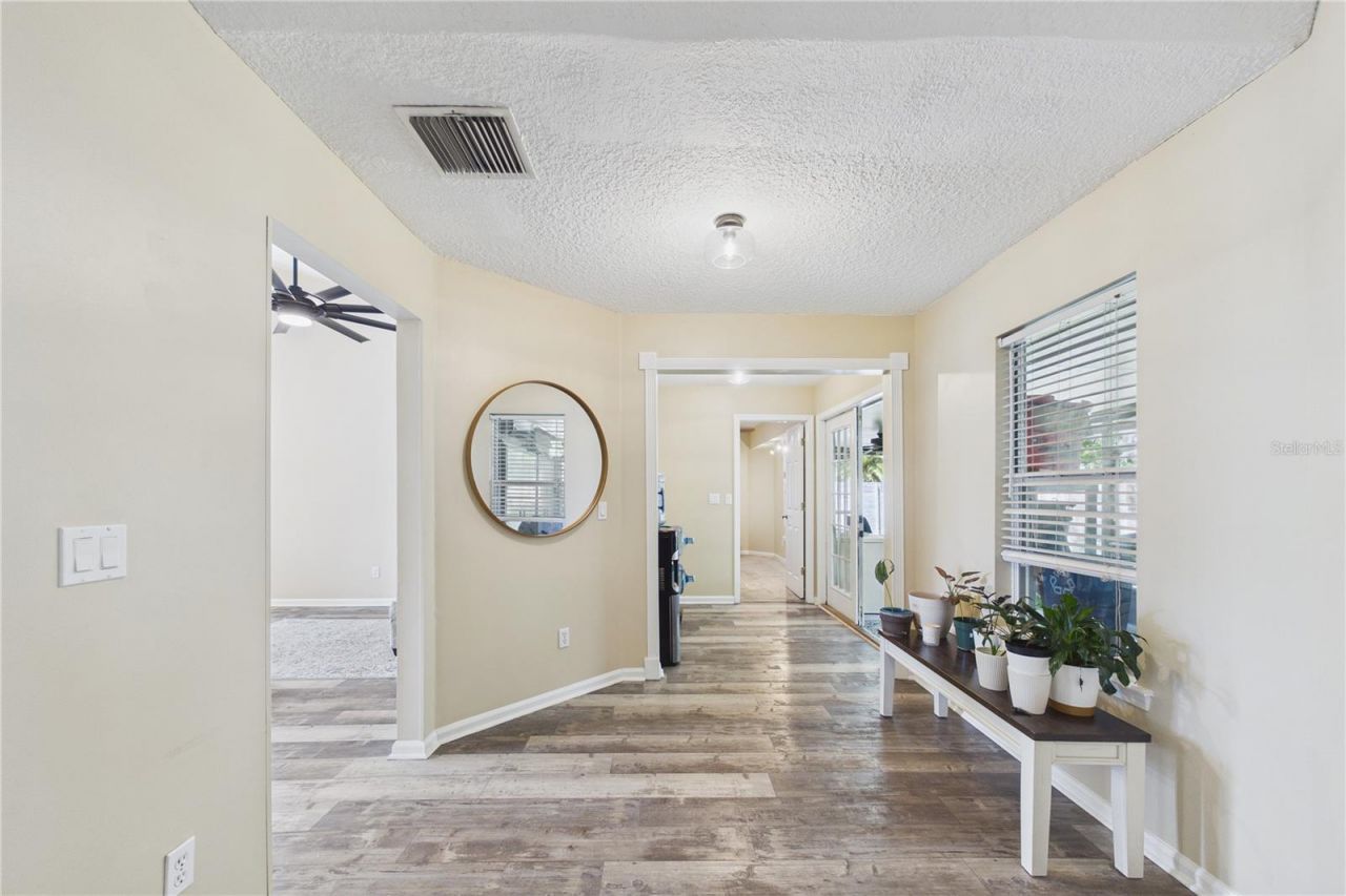 2487 Winged Elm Drive E, Jacksonville, FL 32246 Photo