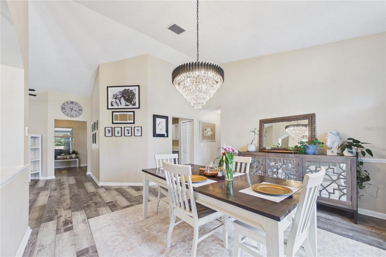 2487 Winged Elm Drive E, Jacksonville, FL 32246 Photo