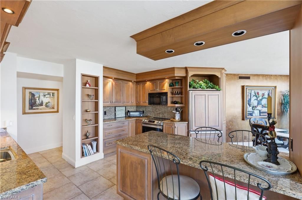 4041 Gulf Shore Blvd N, Unit 1007, Naples, FL 34103 Photo