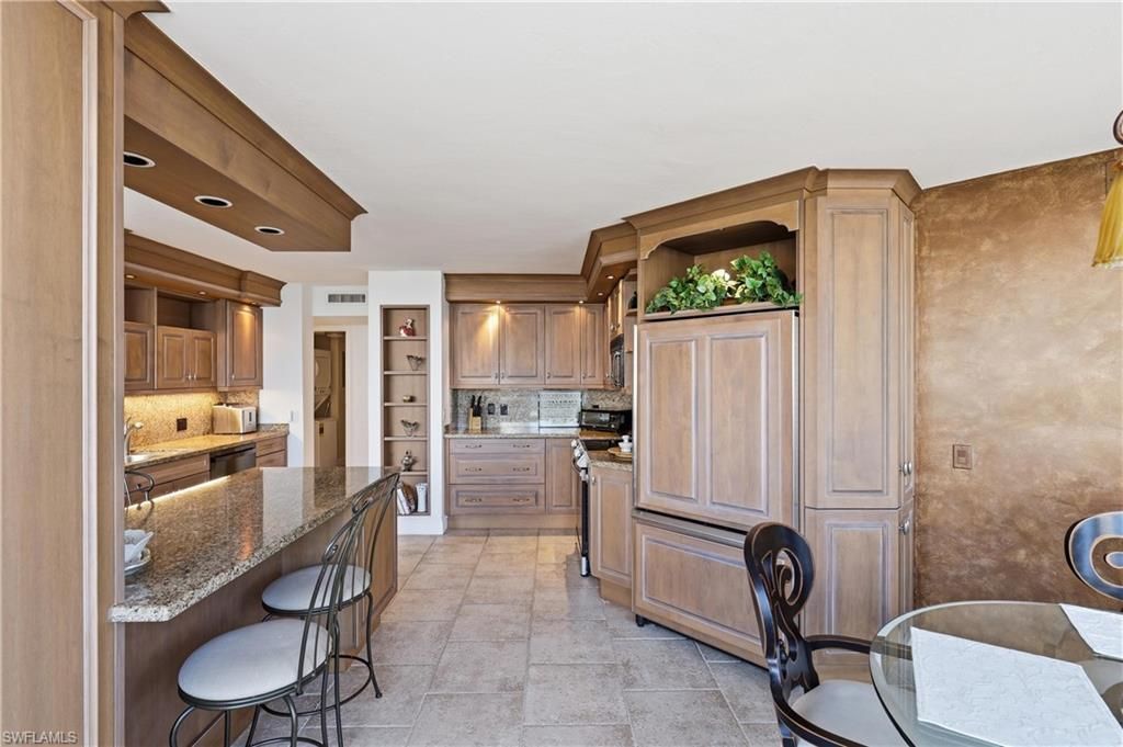 4041 Gulf Shore Blvd N, Unit 1007, Naples, FL 34103 Photo