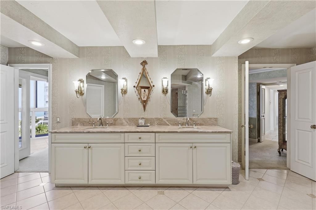 4041 Gulf Shore Blvd N, Unit 1007, Naples, FL 34103 Photo