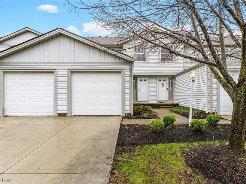 218 Regina Drive , Bedford, OH 44146 Photo 1