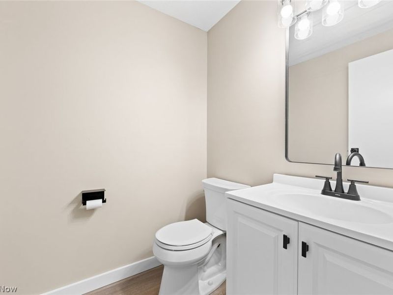 218 Regina Drive , Bedford, OH 44146 Photo 10