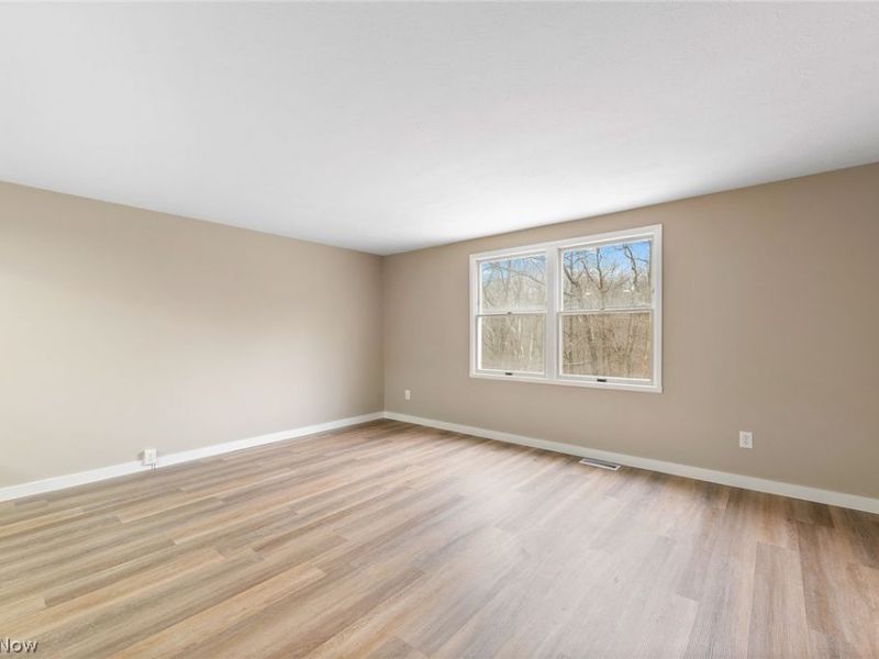 218 Regina Drive , Bedford, OH 44146 Photo 2