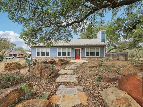 418 W Holland ST, San Marcos, TX 78666