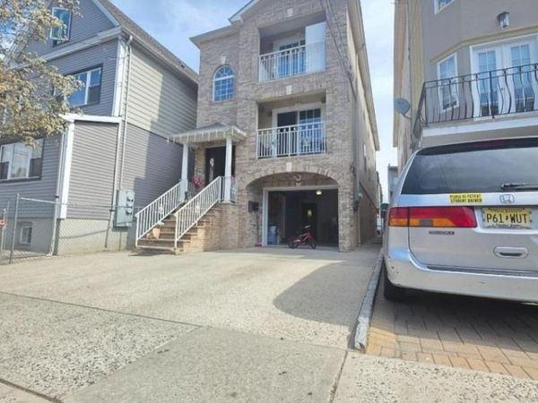 519 Fulton St, Elizabeth, NJ 07206