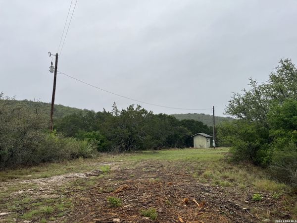 111 PR 3325, Uvalde, TX 78838