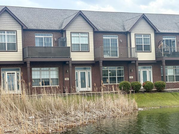 938 Fountain Place , Schererville, IN 46375