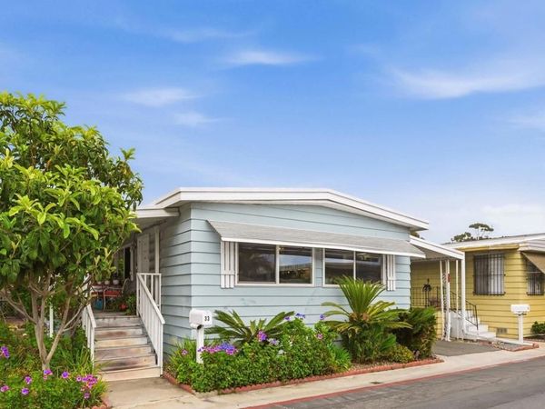 33 Parkwood Lane, Oceanside, CA 92054