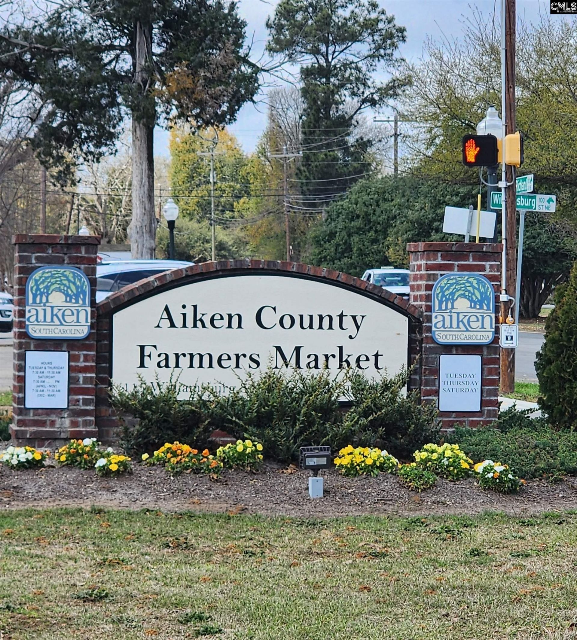 320 Williamsburg Street Ne Photo 19