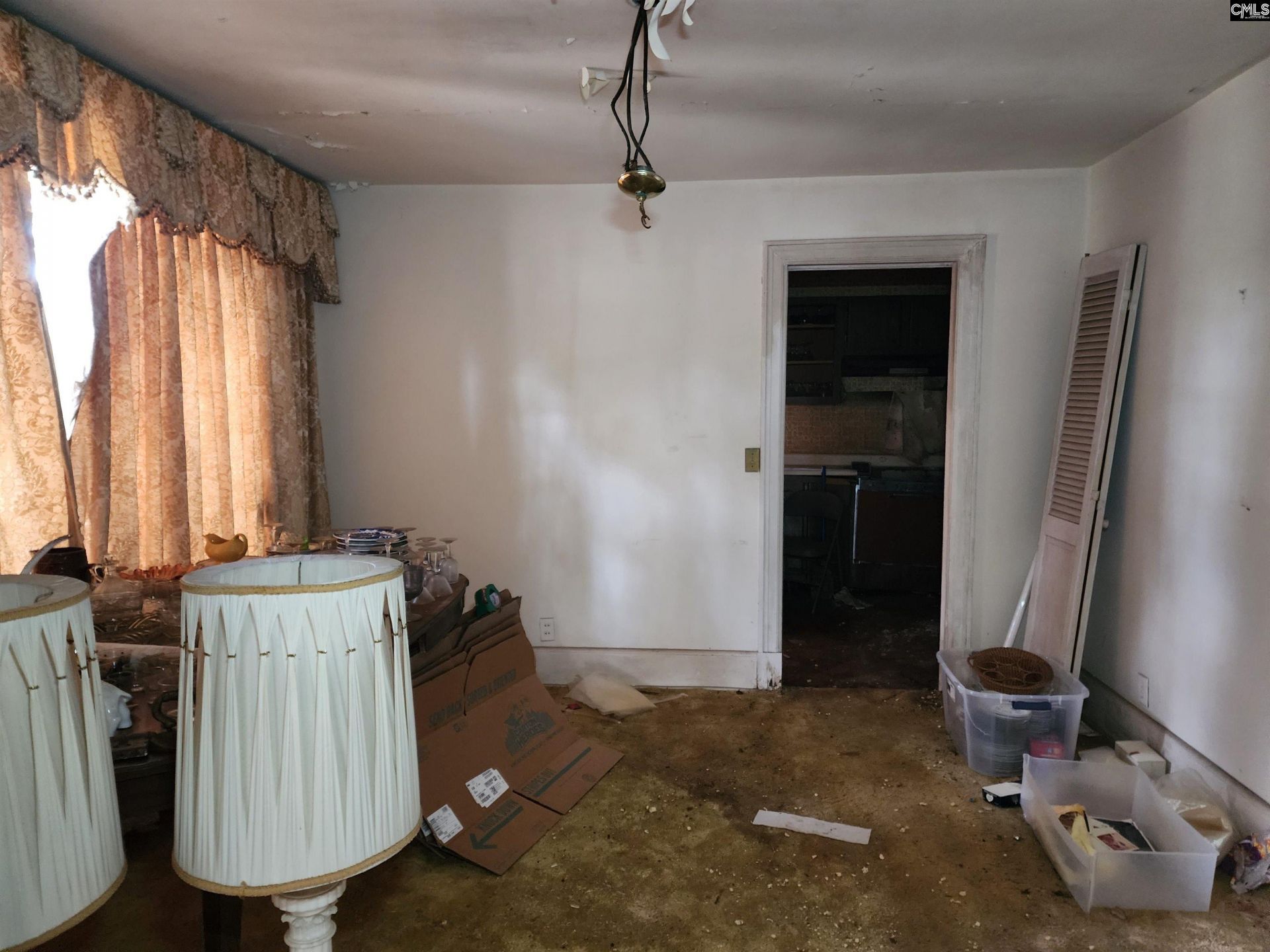 320 Williamsburg Street Ne Photo 4