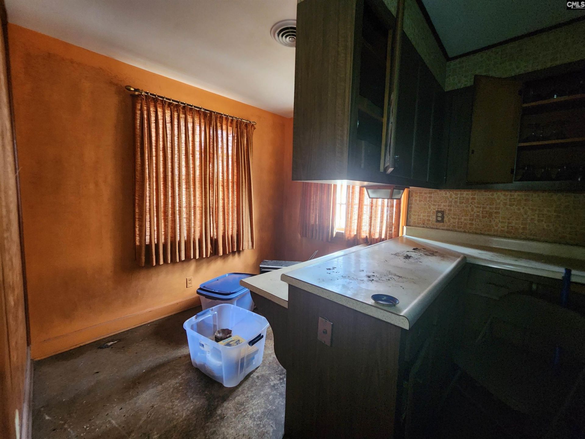 320 Williamsburg Street Ne Photo 6