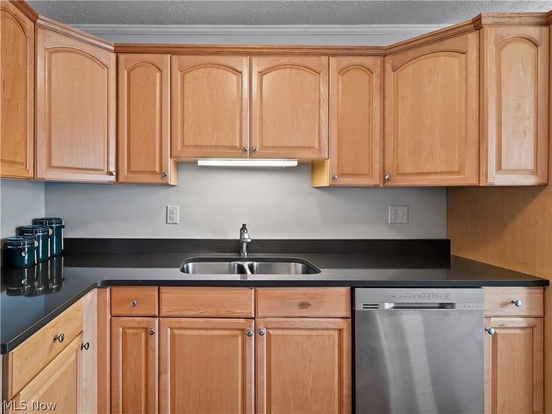 4710 Jaycox Road, Avon, OH 44011 Photo 16