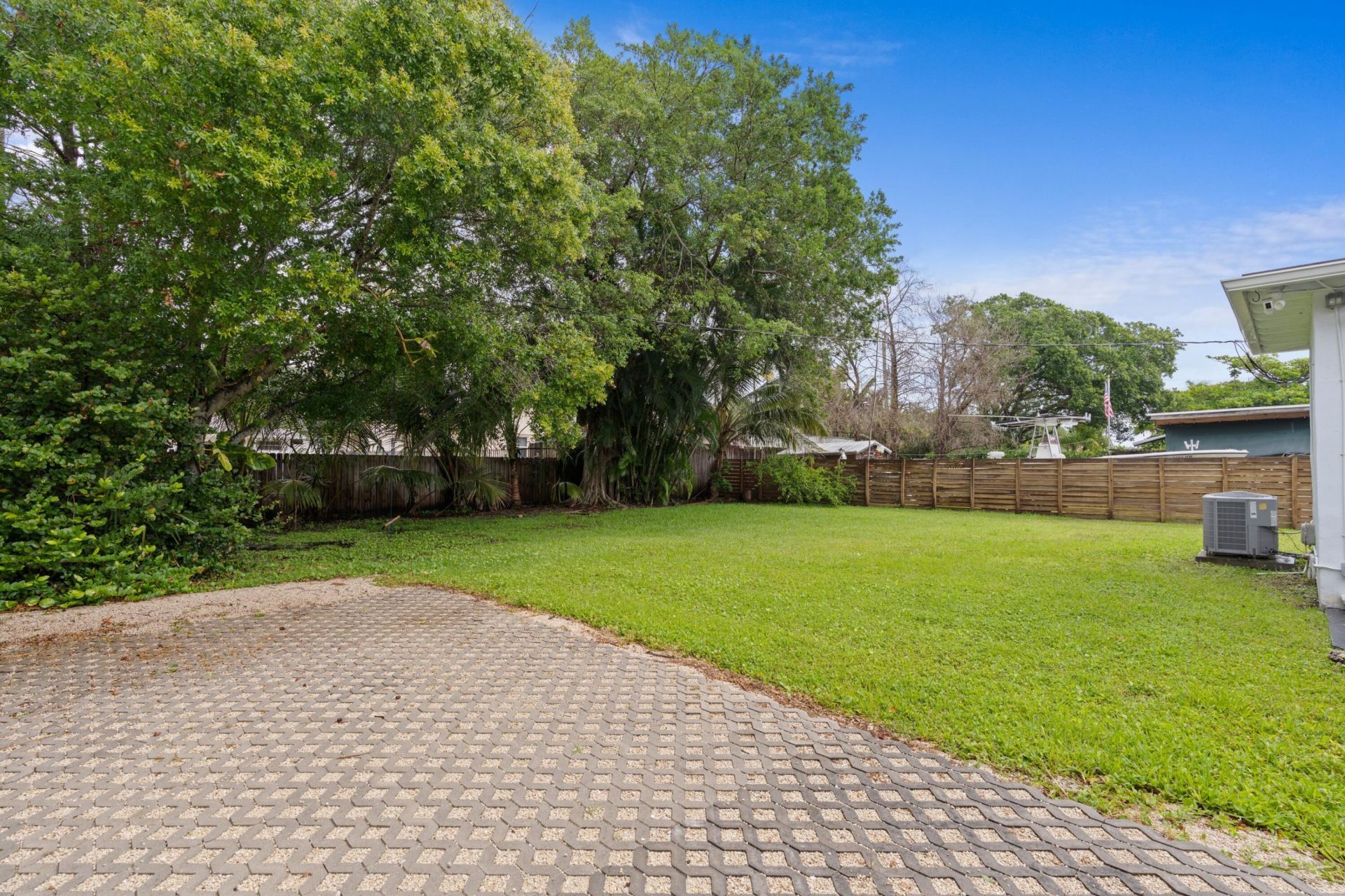 711 NE 8th Avenue, Boynton Beach, FL 33435 Photo