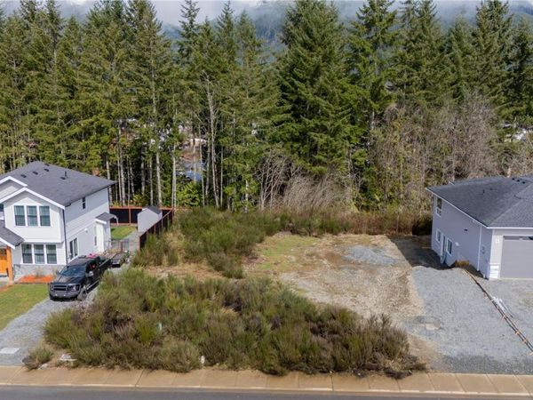 145 Edgewood Dr , Lake Cowichan, BC V0R 2G0