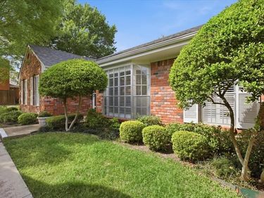 1117 Roaring Springs Road, Fort Worth, TX 76114