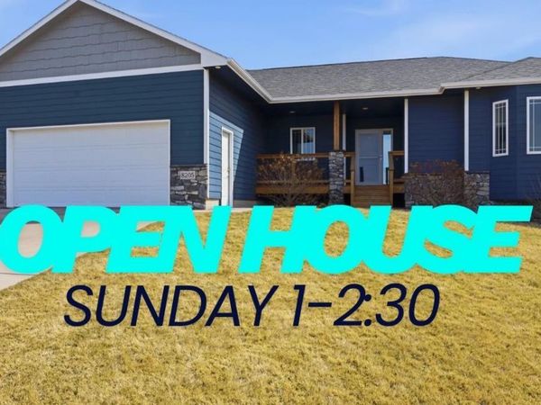 8205 E Willow Leaf St, Sioux Falls, SD 57110